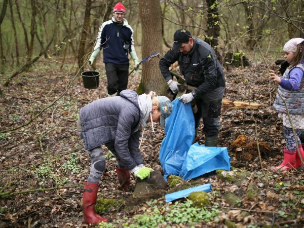 Uklízeli jsme Lednici v rámci akce Ukliďme Česko