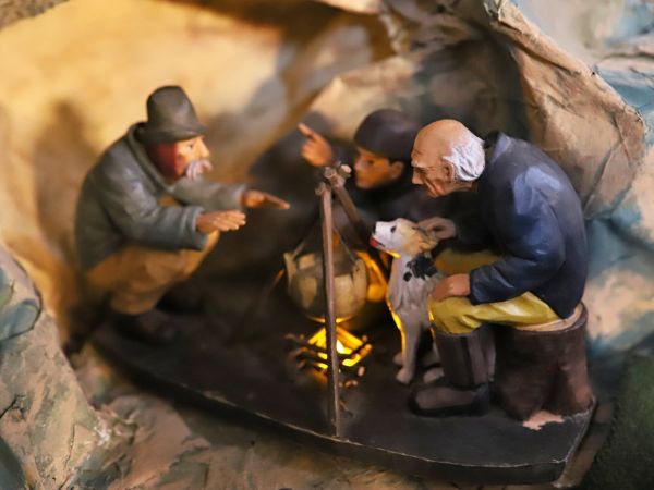 Instalace betléma a vánoční výzdoba kostela