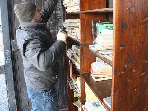 Otevřeli jsme První lednickou knihobudku