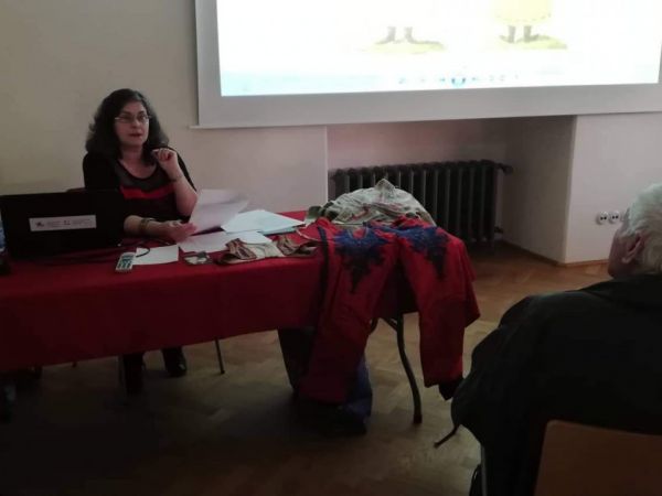 Přednáška o vývoji lidového oděvu v Lednici